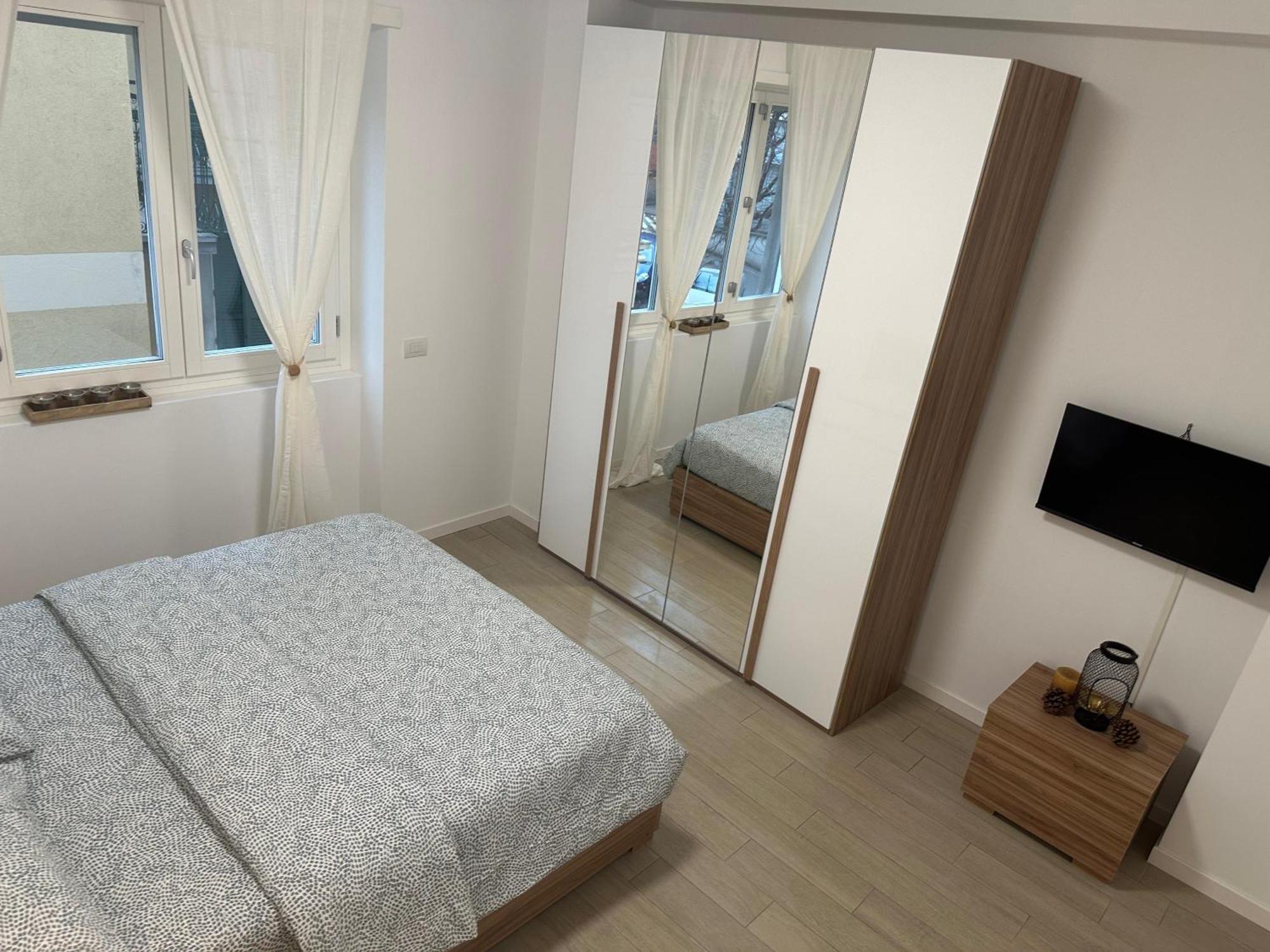 Casa Ideale Tim Appartmanti Moderni Vicina Al Centro Lecco Eksteriør bilde