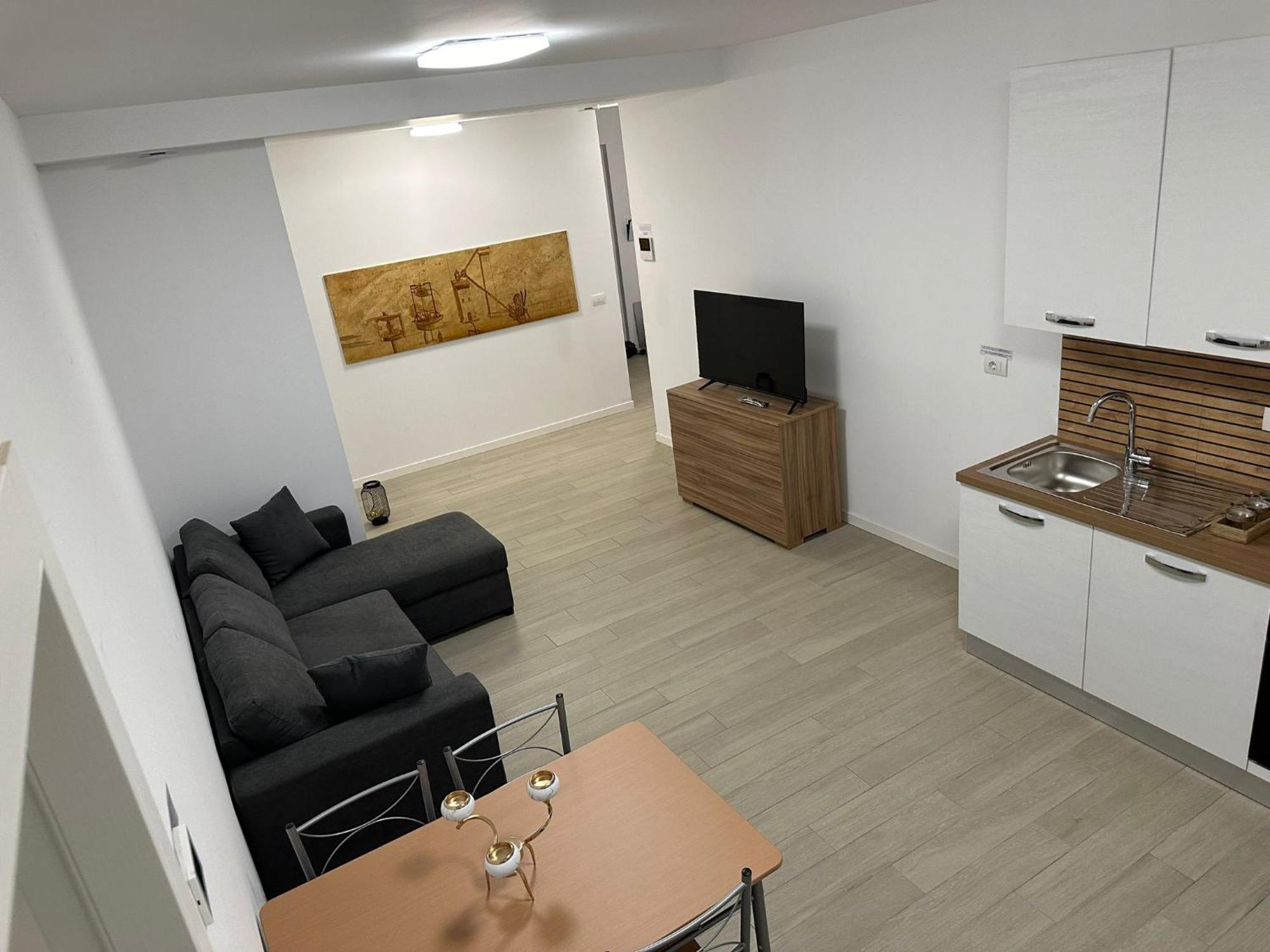 Casa Ideale Tim Appartmanti Moderni Vicina Al Centro Lecco Eksteriør bilde