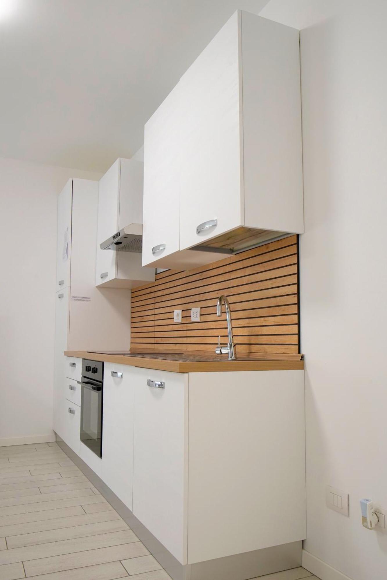 Casa Ideale Tim Appartmanti Moderni Vicina Al Centro Lecco Eksteriør bilde