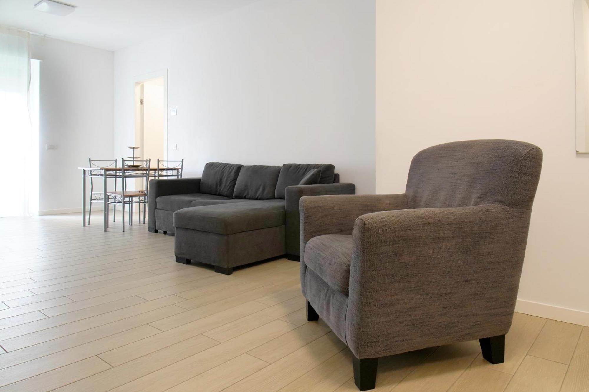 Casa Ideale Tim Appartmanti Moderni Vicina Al Centro Lecco Eksteriør bilde